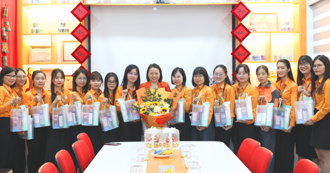 TÔN VINH NHỮNG NGƯỜI PHỤ NỮ SAPON GROUP NHÂN NGÀY 8 THÁNG 3