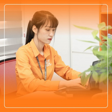 NHÂN VIÊN MUA HÀNG
